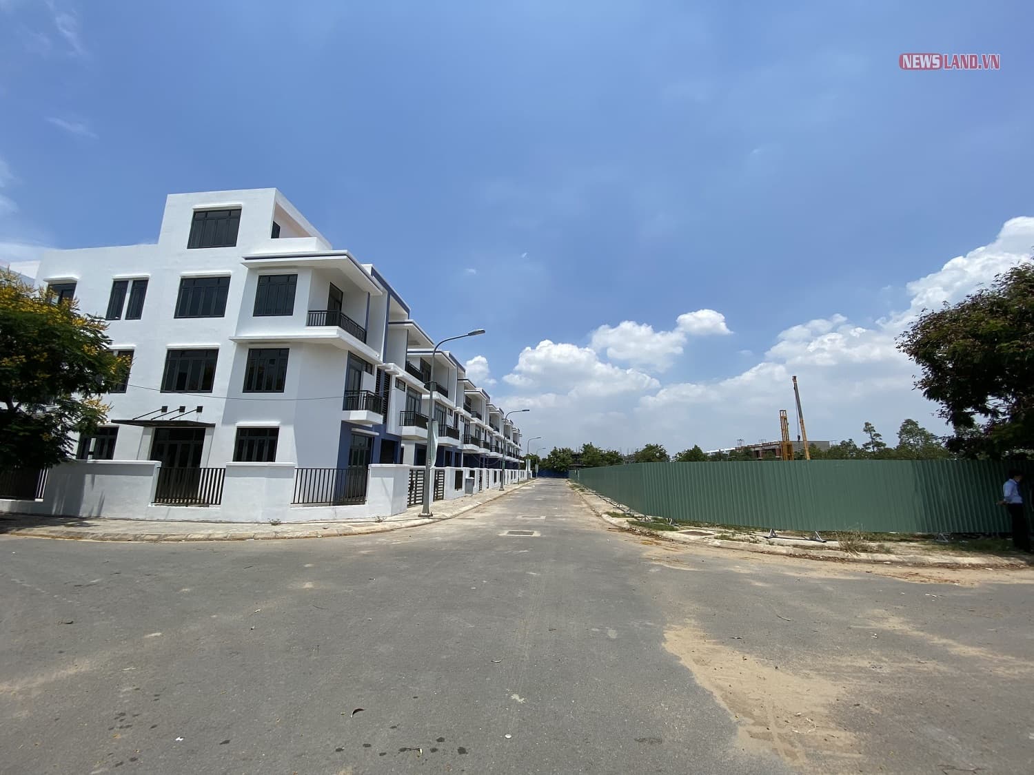 tiến độ biệt thự song lập đông tăng long an lộc