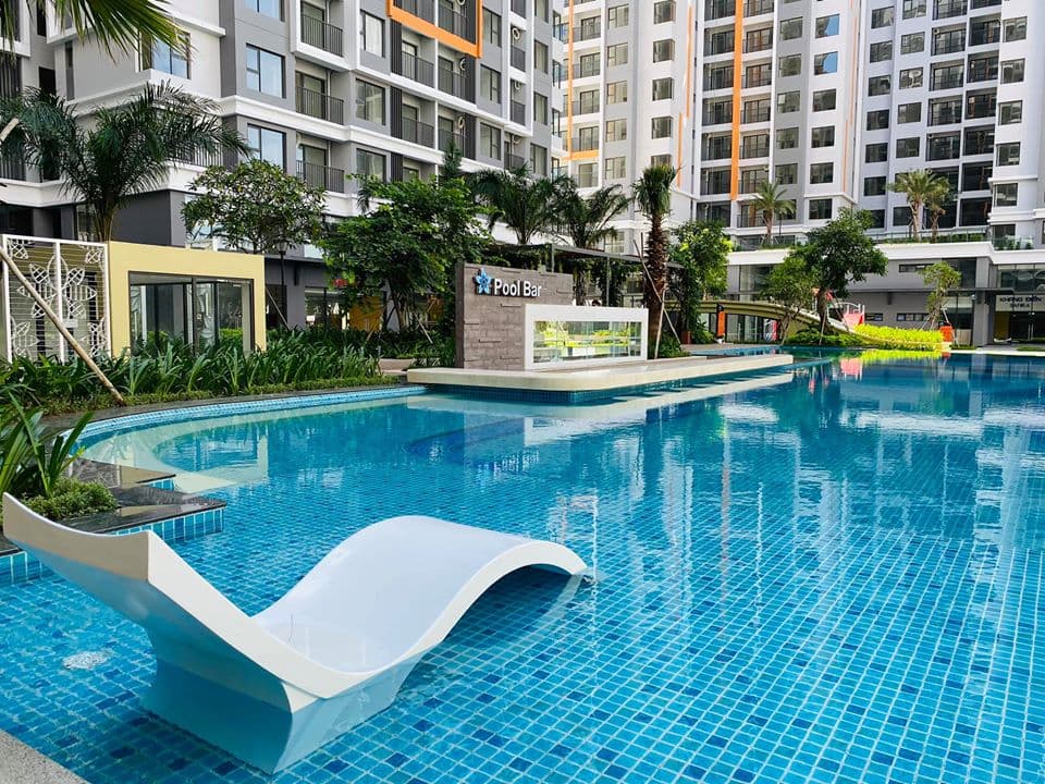 Hồ bơi tràn của dự án Safira Khang Điền Quận 9 chính thức đi vào hoạt động