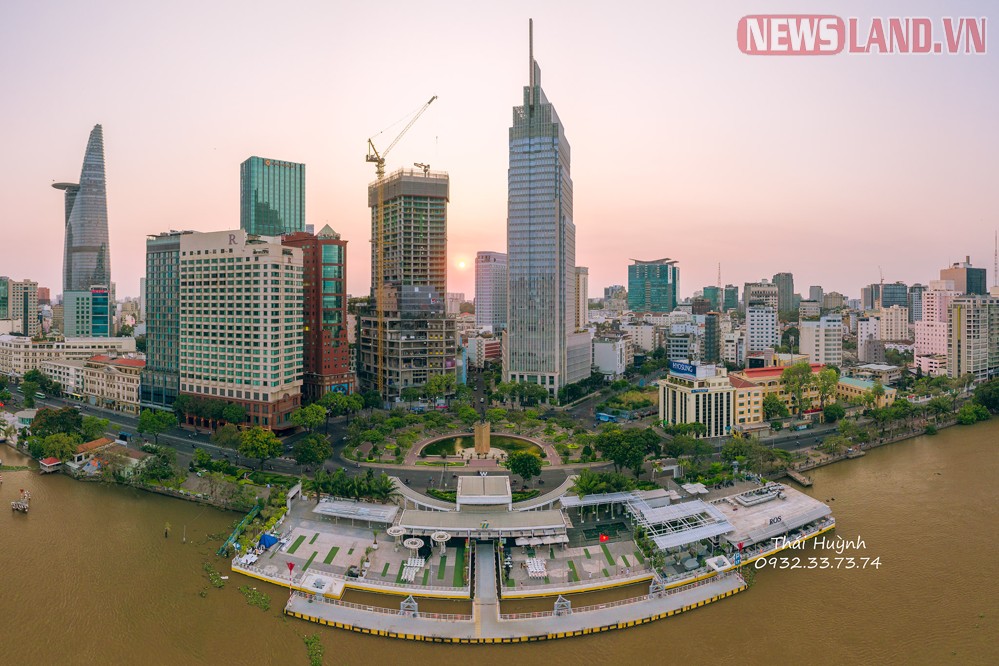 quảng trường Mê Linh giờ tan tầm
